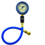termek-2-5-deluxe-ejjel-fenyszoro-30psi-gumiabroncs-nyomasmero-ora-3